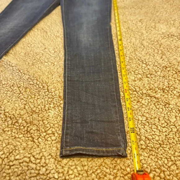 Levi's Women's Skinny Jeans in Classic Blue - Picture 6 of 9